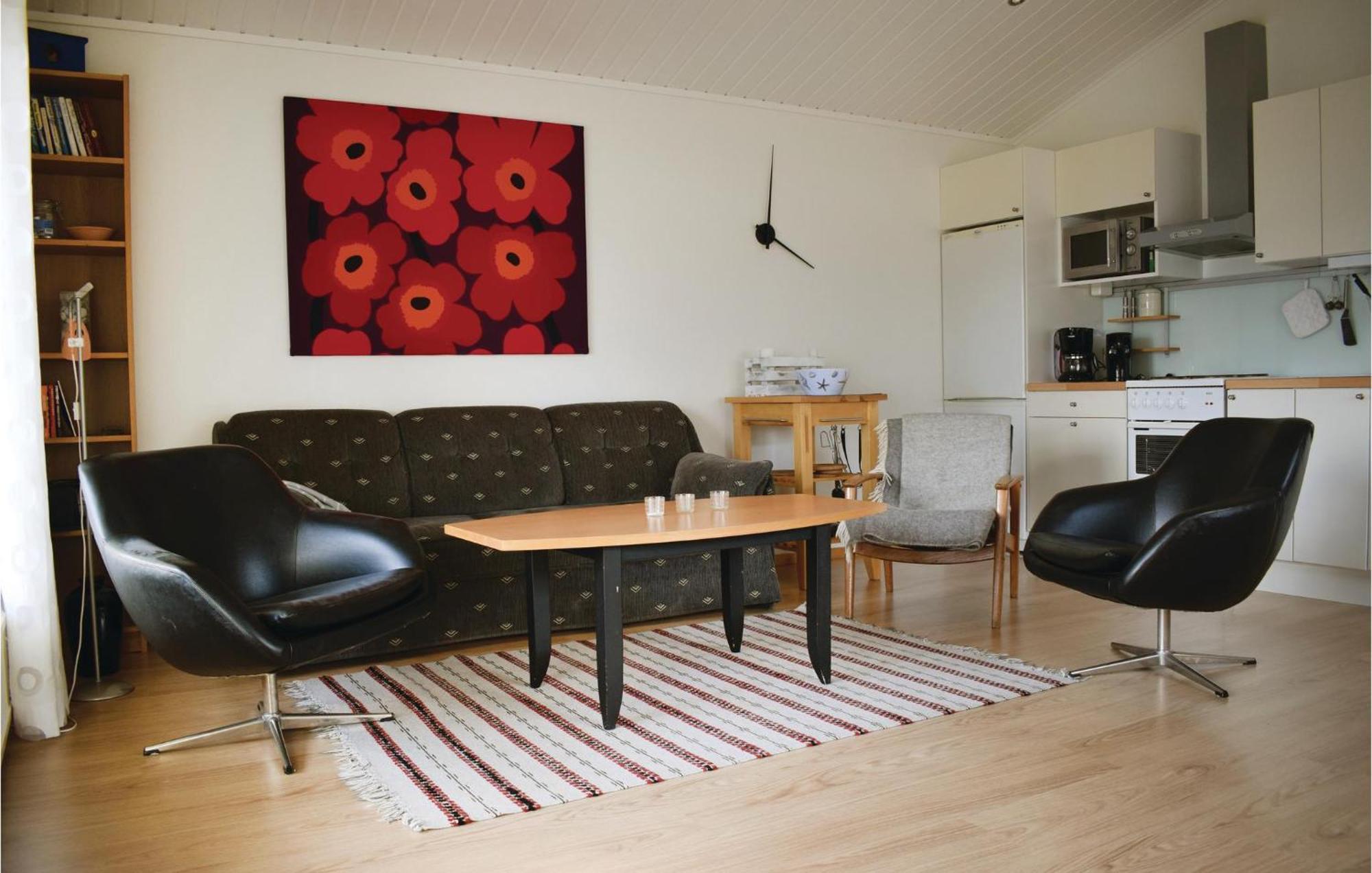 Amazing Home In Loettorp With House Sea View Exteriör bild